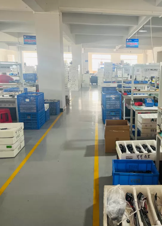 Assembly and materials aisle at the Zhongshan smart-lock factory
